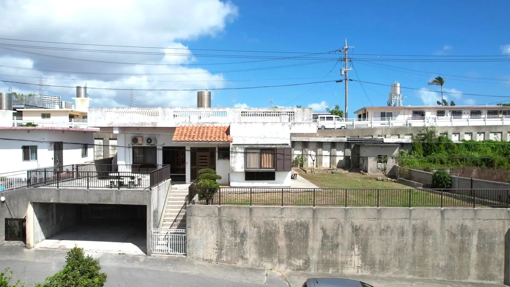 沖縄市比屋根　中古住宅